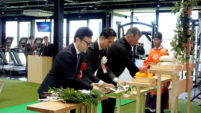 ヴィッセル神戸「VISSEL PERFORMANCE CENTER」竣工式に参列